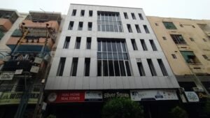 Modern furnished office for sale in Tauheed Commercial DHA Phase 5 – 1050 SQFT with lift and glass elevation