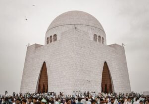 Invest in Karachi real estate