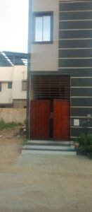 100 Square Yards 2-Unit House for Sale