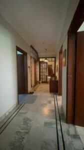 500 Square Yards Modern Bungalow for Sale