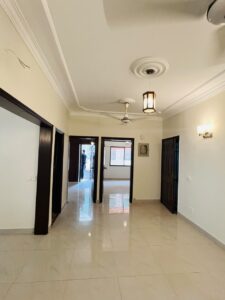 flat for sale in Seher Commercial
