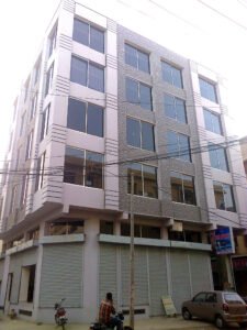 480 sq ft commercial office for rent in Tauheed Commercial, Phase 5, DHA Karachi. 3rd floor, wooden partition, balcony, tile floor. Rent: PKR 35,000.