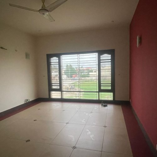 0e28d9d8-92db-446f-9be0-db832a104644