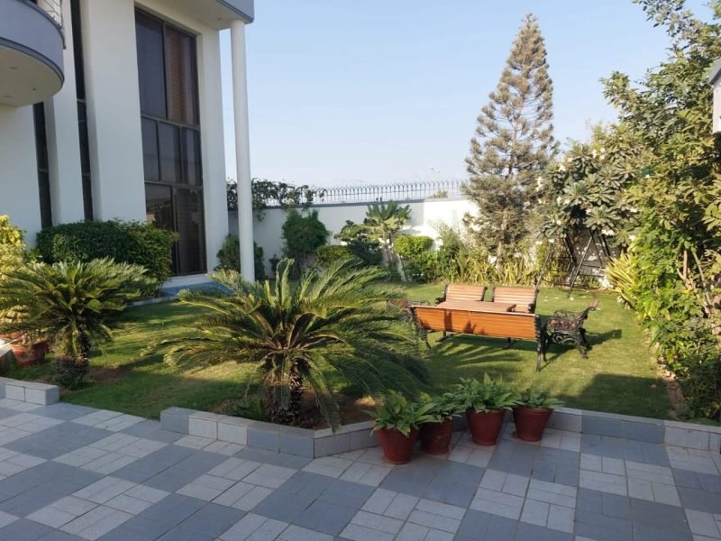 1000 yards furnished house for rent in DHA Karachi