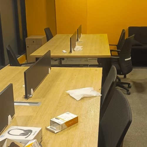 1400 sqft Furnished office in Bukhari Commercial (6)