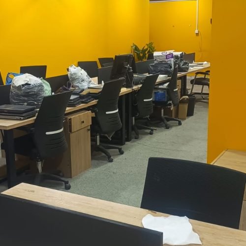 1400 sqft Furnished office in Bukhari Commercial (7)