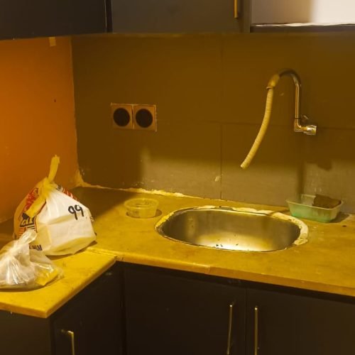 1400 sqft Furnished office in Bukhari Commercial (8)