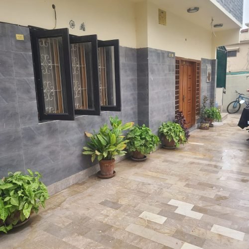300 yard bungalow for sale in DHA (5)