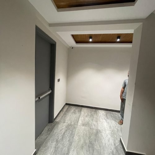 3000 SQFT oFFICE for rent in Vbuild Infinity Tower Clifton Karachi (11)