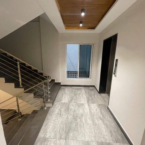 3000 SQFT oFFICE for rent in Vbuild Infinity Tower Clifton Karachi (9)