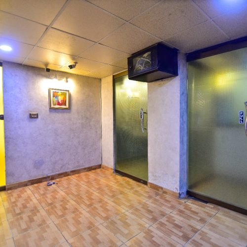 3,400 sq ft furnished office for rent in Clifton Block 4 Karachi (27)