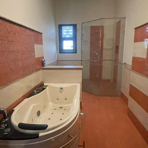 4889165d-b997-4ed9-a2d1-49e01a1d98a6