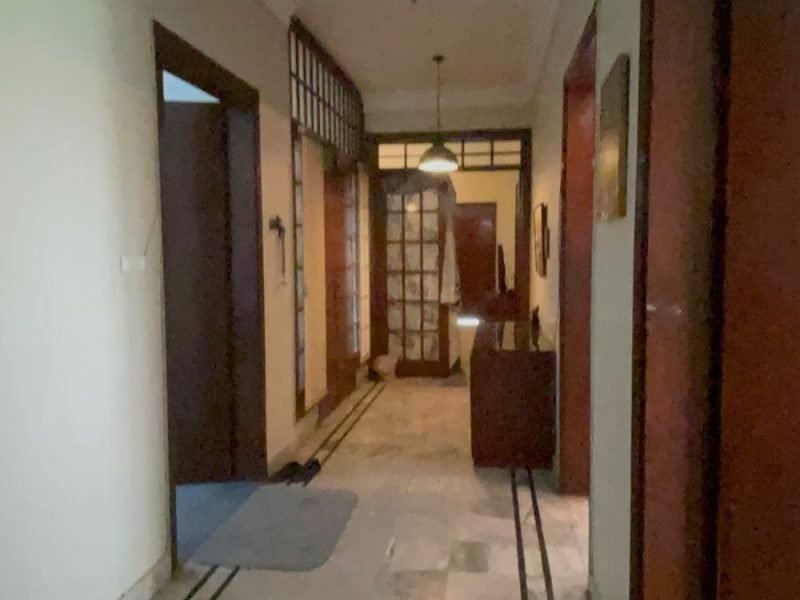 500 Square Yards Modern Bungalow for Sale