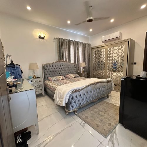 120 yard bungalow for sale in DHA Phase 8