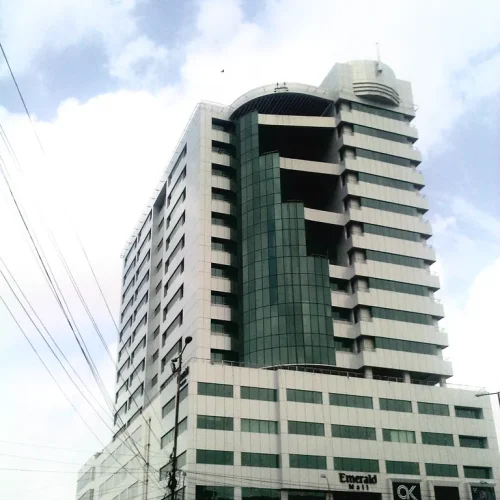 Emarald Tower Clifton (6)