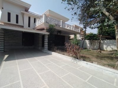500 yard bungalow for rent in DHA Phase 5 Karachi