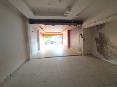 670 sq ft shop for rent on 26th Street DHA Phase 5 Karachi