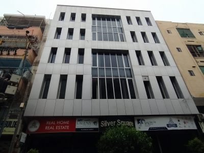 Modern furnished office for sale in Tauheed Commercial DHA Phase 5 – 1050 SQFT with lift and glass elevation