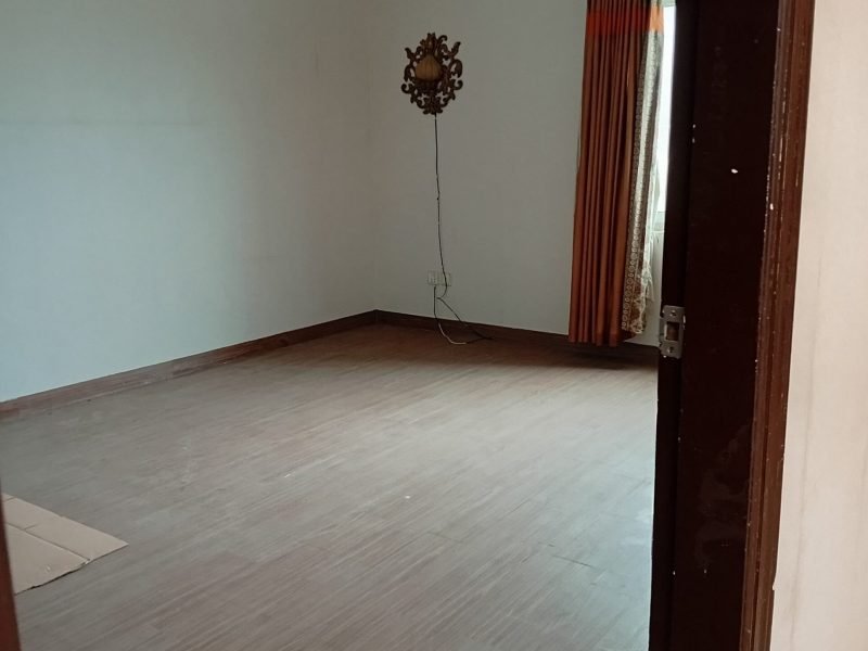 Nishat apt 16