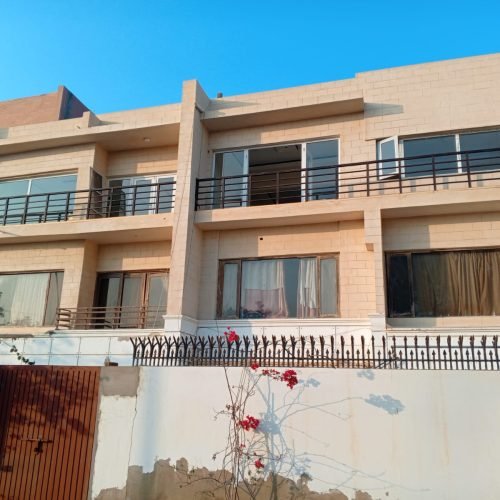 Fully renovated 3 bedroom Seaview apartment in DHA Phase 5 Karachi