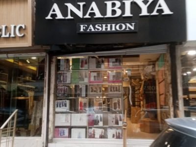 Shop for Rent in Zamzama Lane 4 Karachi – 475 Sqft