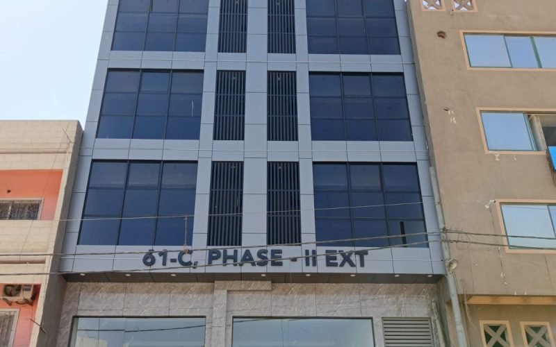 550 SQFT office for rent in DHA Phase 2 Extension – brand new glass elevation building on Main Korangi Road with balcony and lift