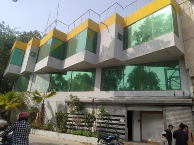 office building for rent at Shahrah-e-Quaideen, PECHS Block 2 Karachi