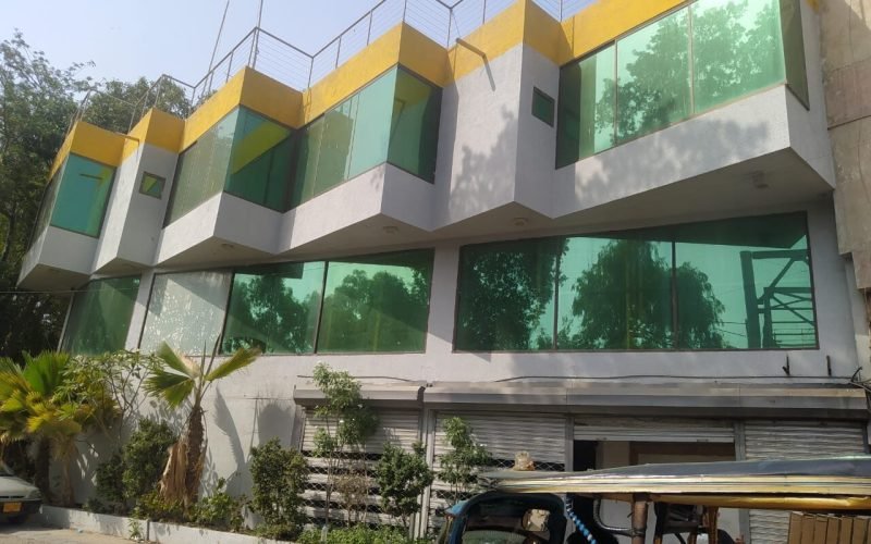 office building for rent at Shahrah-e-Quaideen, PECHS Block 2 Karachi