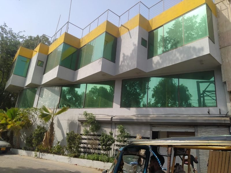 office building for rent at Shahrah-e-Quaideen, PECHS Block 2 Karachi