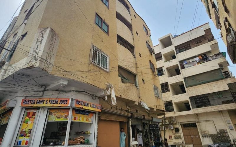 3 bed flat in Big Nishat Commercial DHA Phase 6