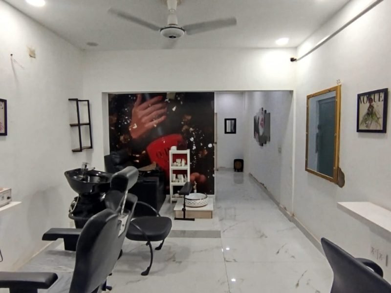650 Sqft Shop for Rent in Clifton Block 8 near 3 Talwar Karachi