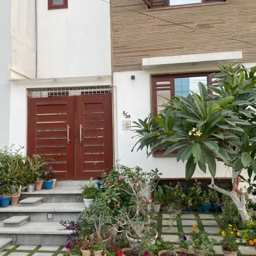 100 yard bungalow for sale in DHA Phase 7 Extension