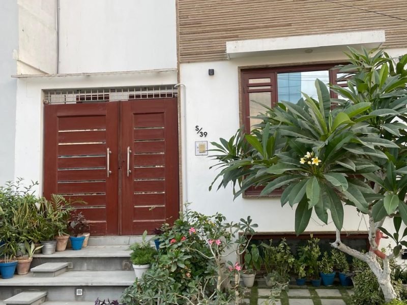 100 yard bungalow for sale in DHA Phase 7 Extension