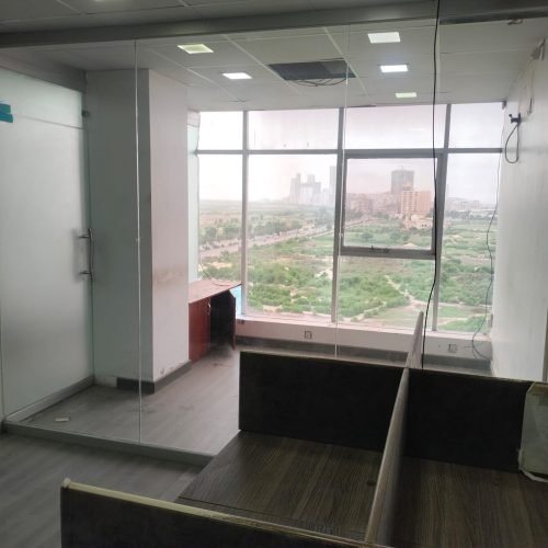 1250 sq ft office in Clifton Diamond Block 4 Karachi