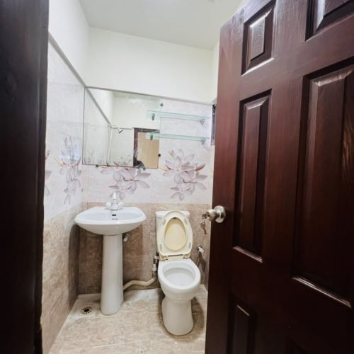 flat for sale in Seher Commercial