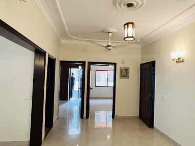 flat for sale in Seher Commercial